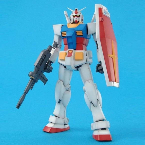 Bandai Gundam RX-78-2 Ver. 2.0 MG 1/100 Scale Model Kit 2 Bandai Gundam RX-78-2 Ver. 2.0 MG 1/100 Scale Model Kit - Image 2