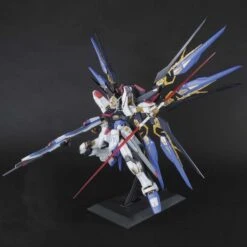 Bandai Hobby Gundam Strike Freedom Perfect Grade 1/60 PG Model Kit -Cheap Galactic Toys Store 4573102630568 3